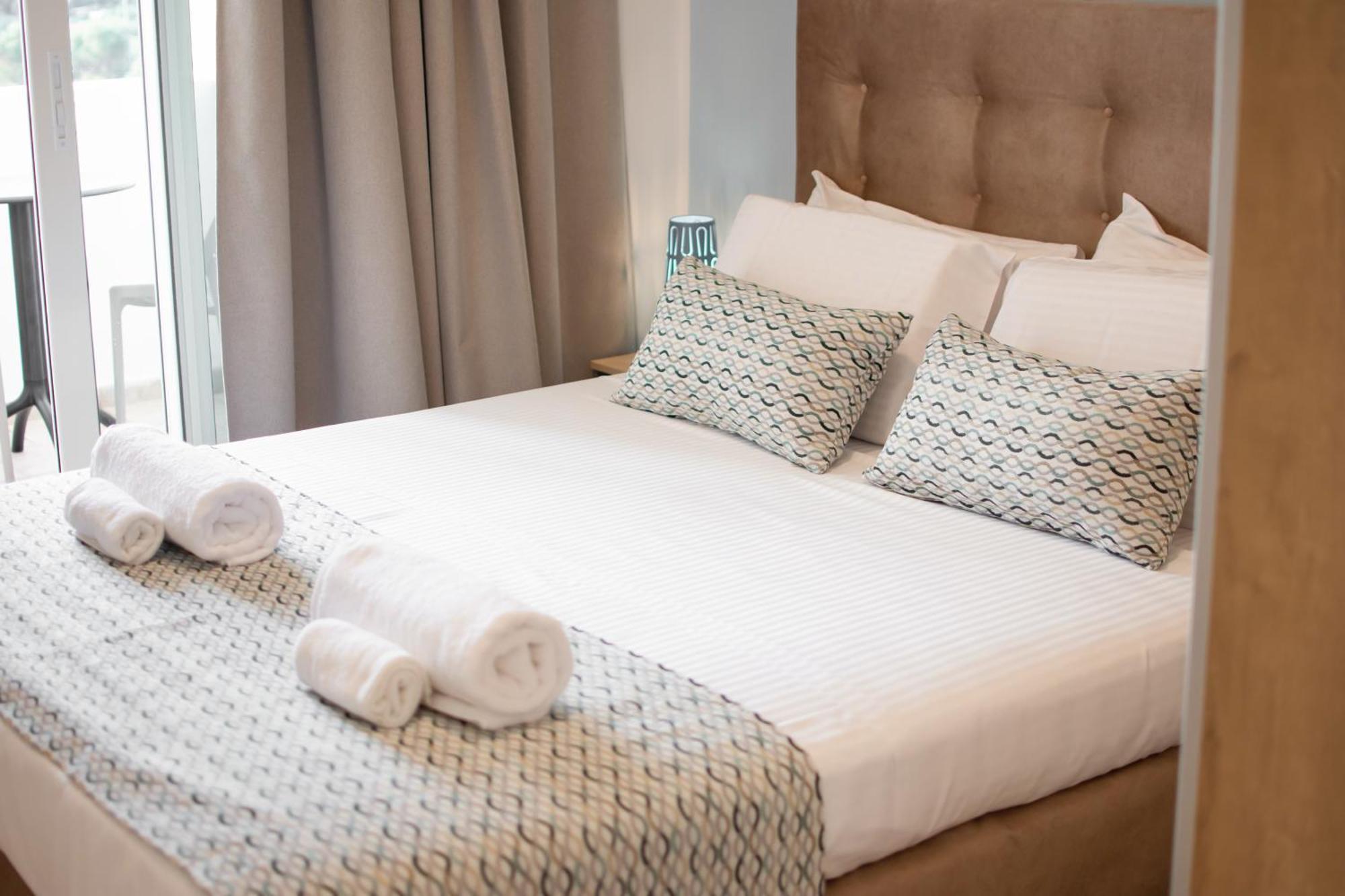 Infinity Wellness Boutique Hotel Afrata Екстер'єр фото